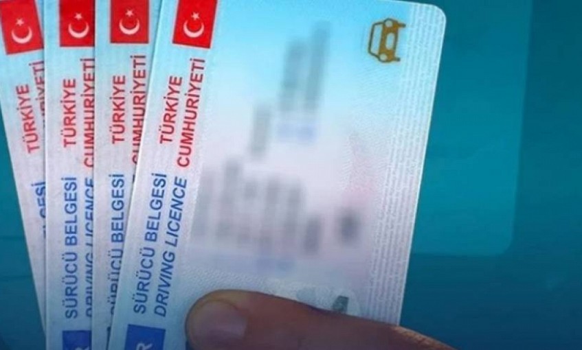 Ehliyeti Yanınızda Taşımaya Gerek Kalmadı! Milyonlarca Sürücü Hâlâ Farkında Değil