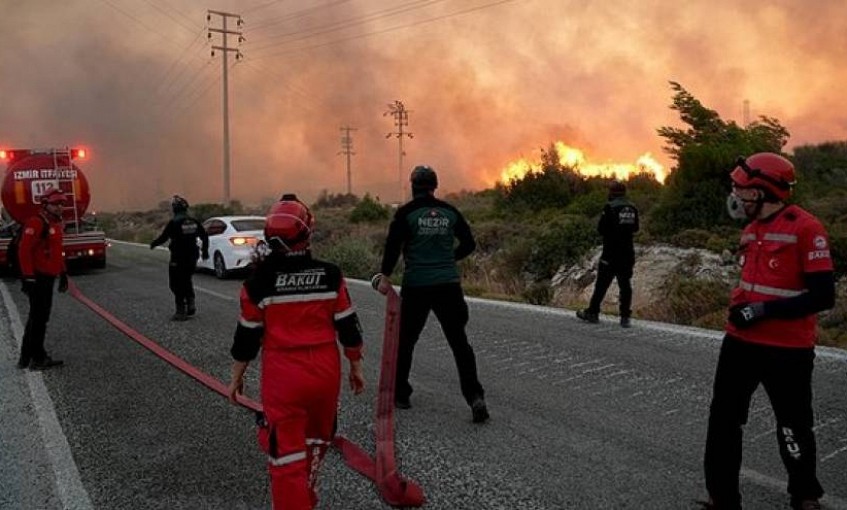 İzmir Çeşme ve Ödemiş’te Orman Yangınlarıyla Mücadele Devam Ediyor