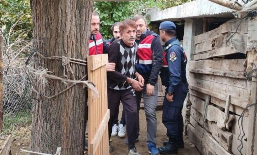Ucuz paunt almak isteyen arkadaşını 400 bin lira dolandırdı, saklandığı ahırda yakalandı